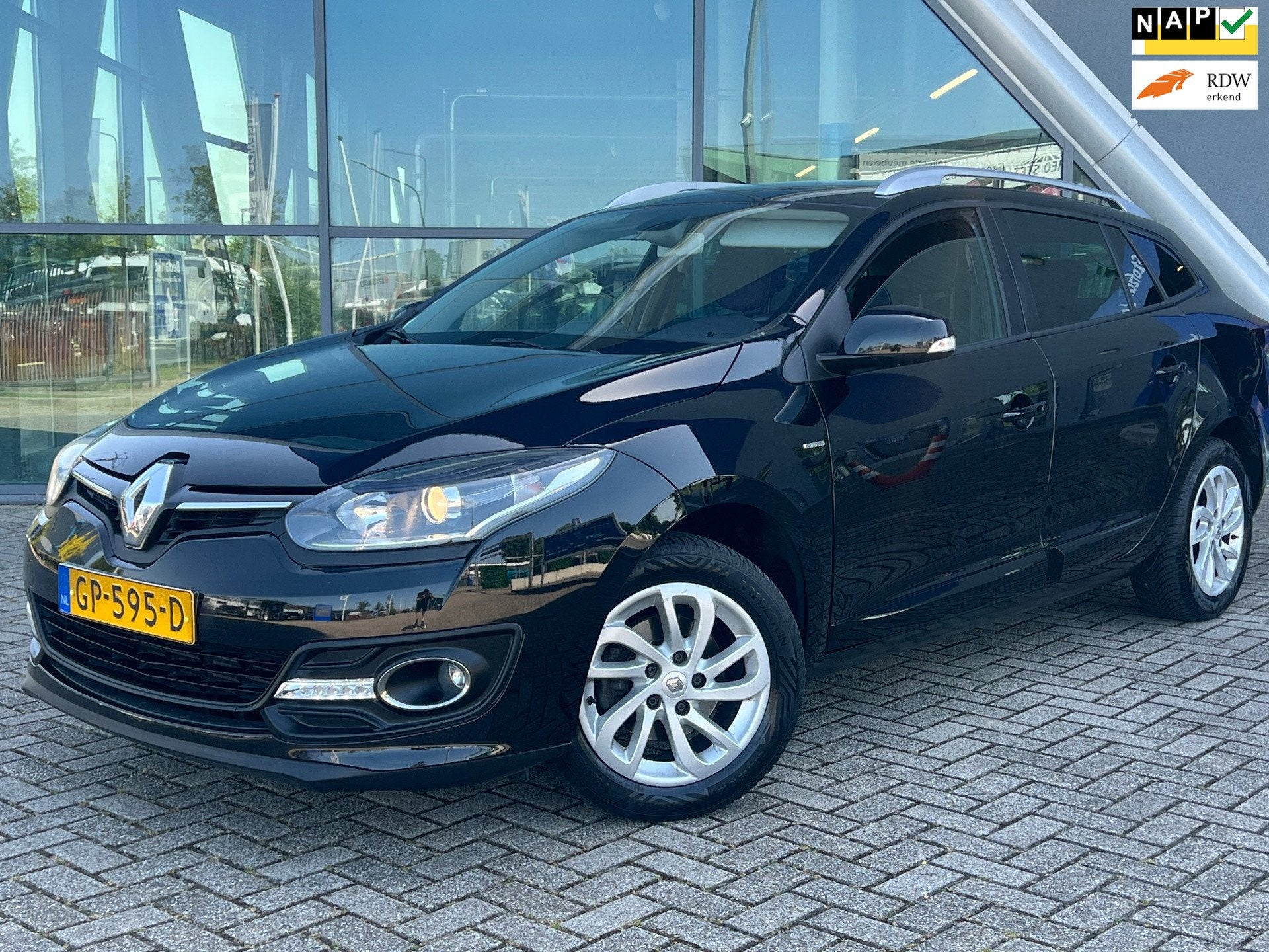 Renault Mégane Estate 1.2 TCe Limited, Cruise Cr, Navi Nett, Auto's, Voorwielaandrijving, Euro 5, Gebruikt, 4 cilinders