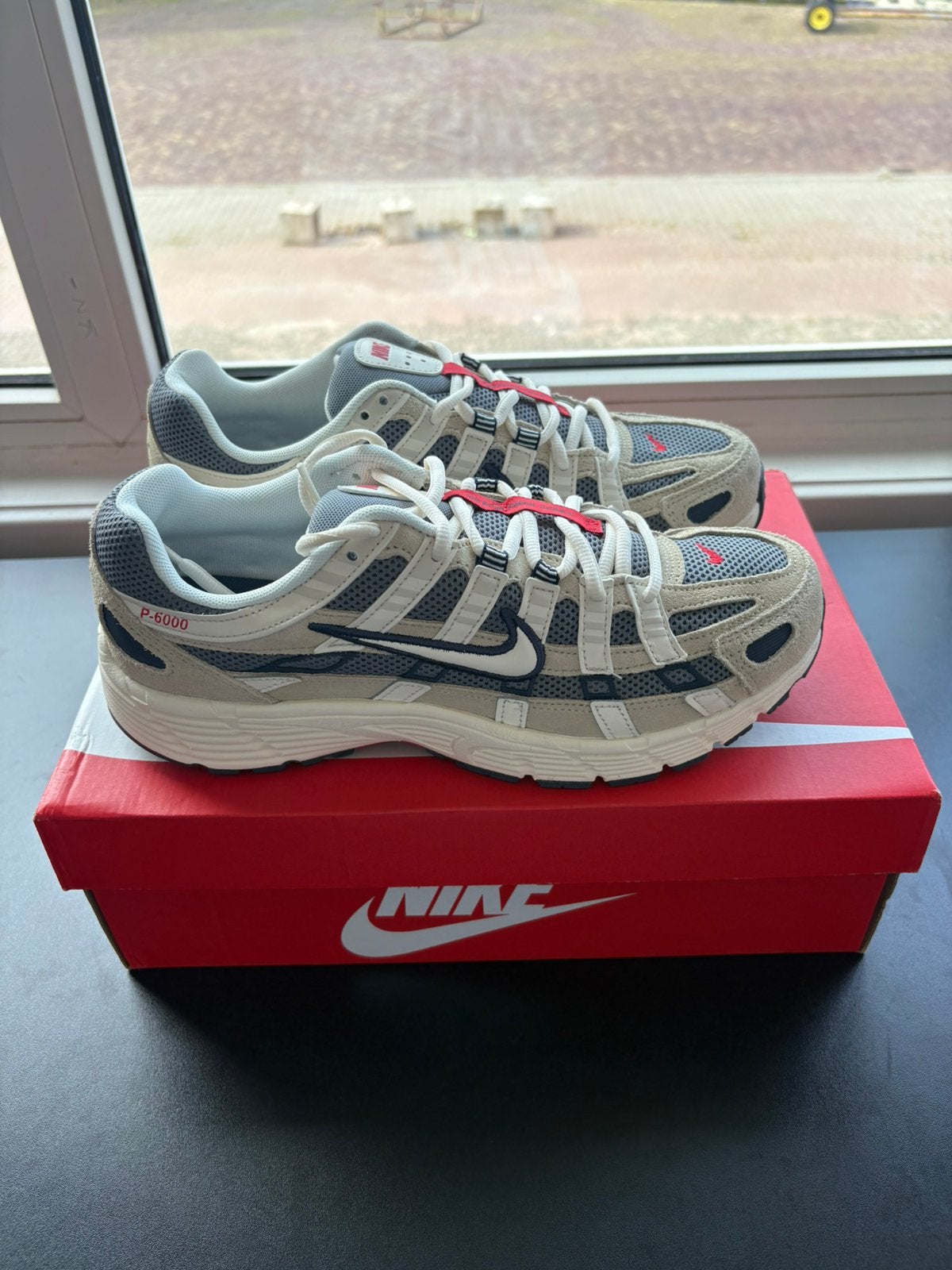 Nike P-6000 Independence Day | EU 42.5, Overige kleuren, Nieuw, Ophalen of Verzenden, Sneakers of Gympen