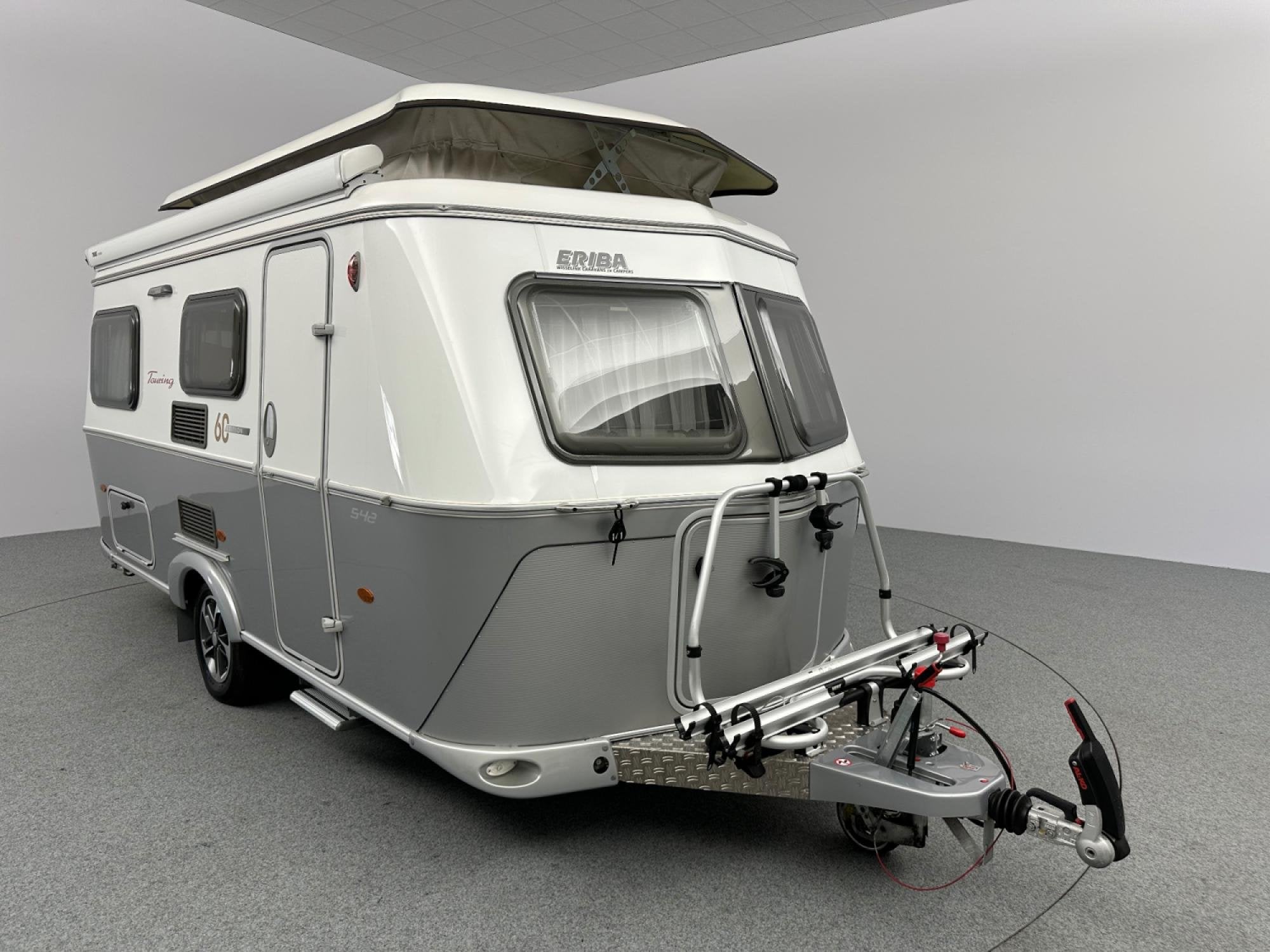 Eriba Touring Troll 542 60 Edition Cassetteluifel, Vast bed, Tot en met 2, Reservewiel, Bedrijf