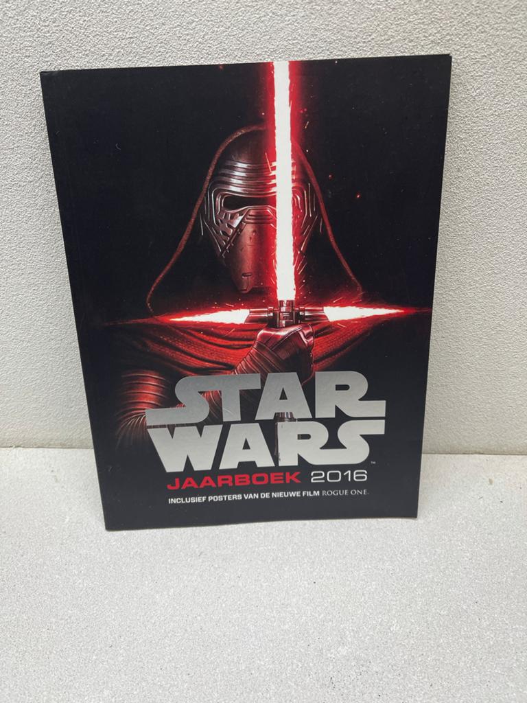 Boek StarWars, Verzamelen, Star Wars, Ophalen of Verzenden, Zo goed als nieuw, Boek of Poster