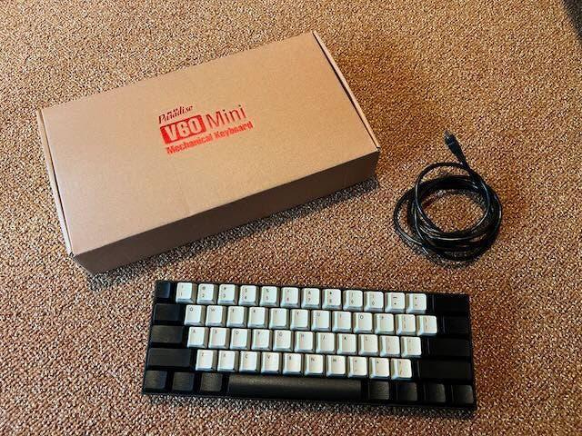 Mechanical keyboard: KB Paradise v60 mini, Ophalen of Verzenden, Qwerty, Zo goed als nieuw, Bedraad