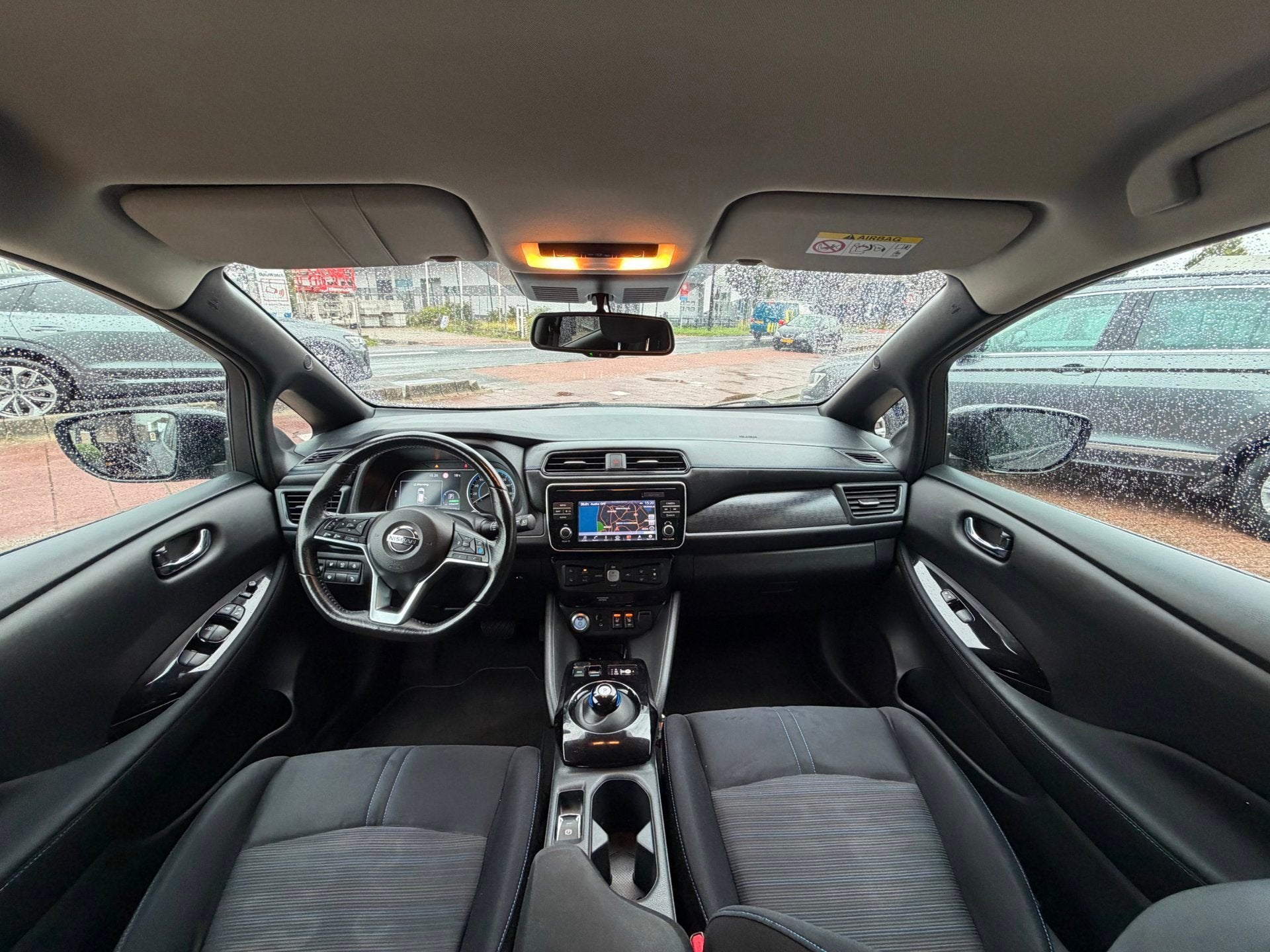 Nissan LEAF 2.ZERO EDITION 40 kWh AUT|NAVI|ACC|360CAM|Dealer, Auto's, Stof, Gebruikt, Zwart, Origineel Nederlands