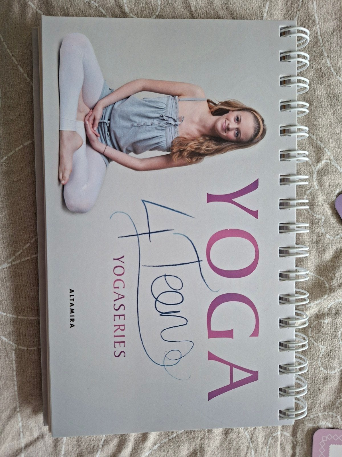 Yoga4Teens: Yoga- en Meditatiebox voor Tieners, Ophalen of Verzenden, Zo goed als nieuw, Gezondheid en Conditie, Rosalinda Weel