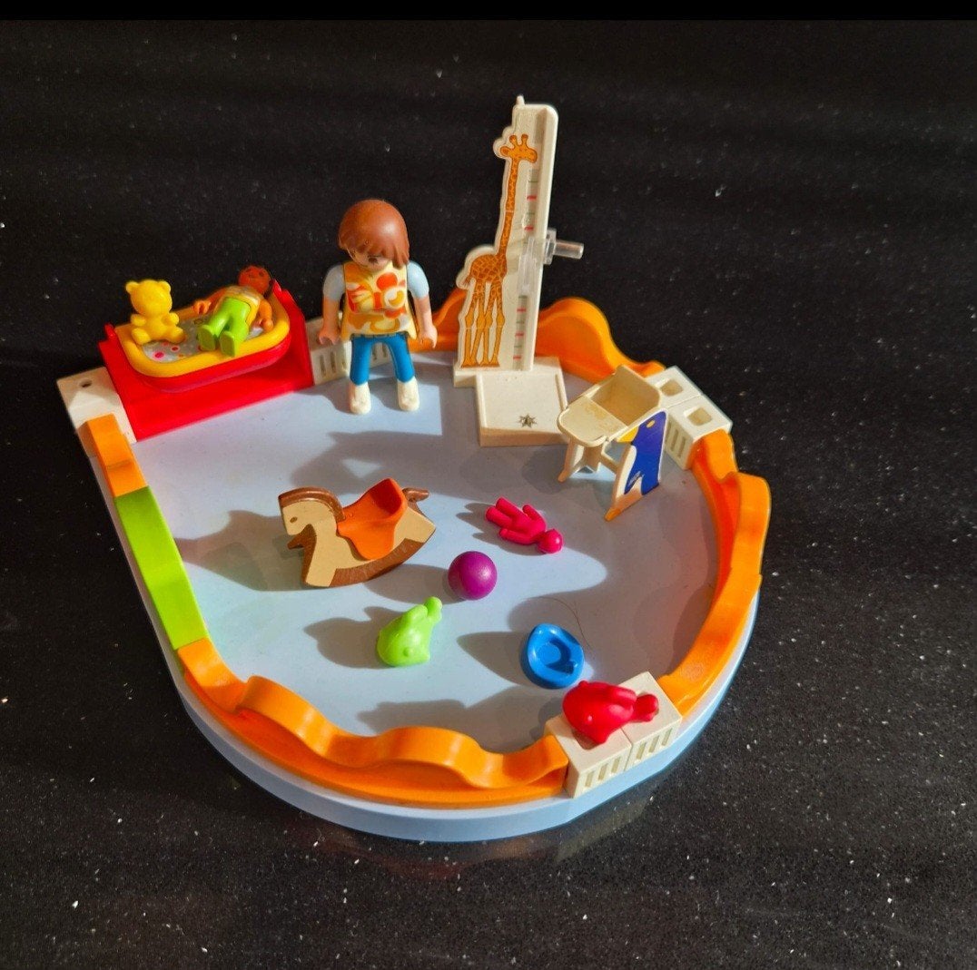 Playmobil 5570 Speelgroep met baby en accessoires, Ophalen of Verzenden, Gebruikt, Jongen of Meisje