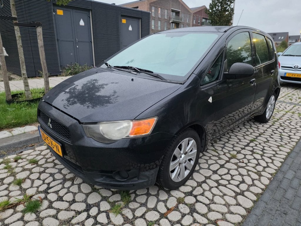 Zuinige Mitsubishi Colt 1.1 5-DR 2011 Zwart, Auto's, Voorwielaandrijving, 74 pk, Handgeschakeld, Particulier