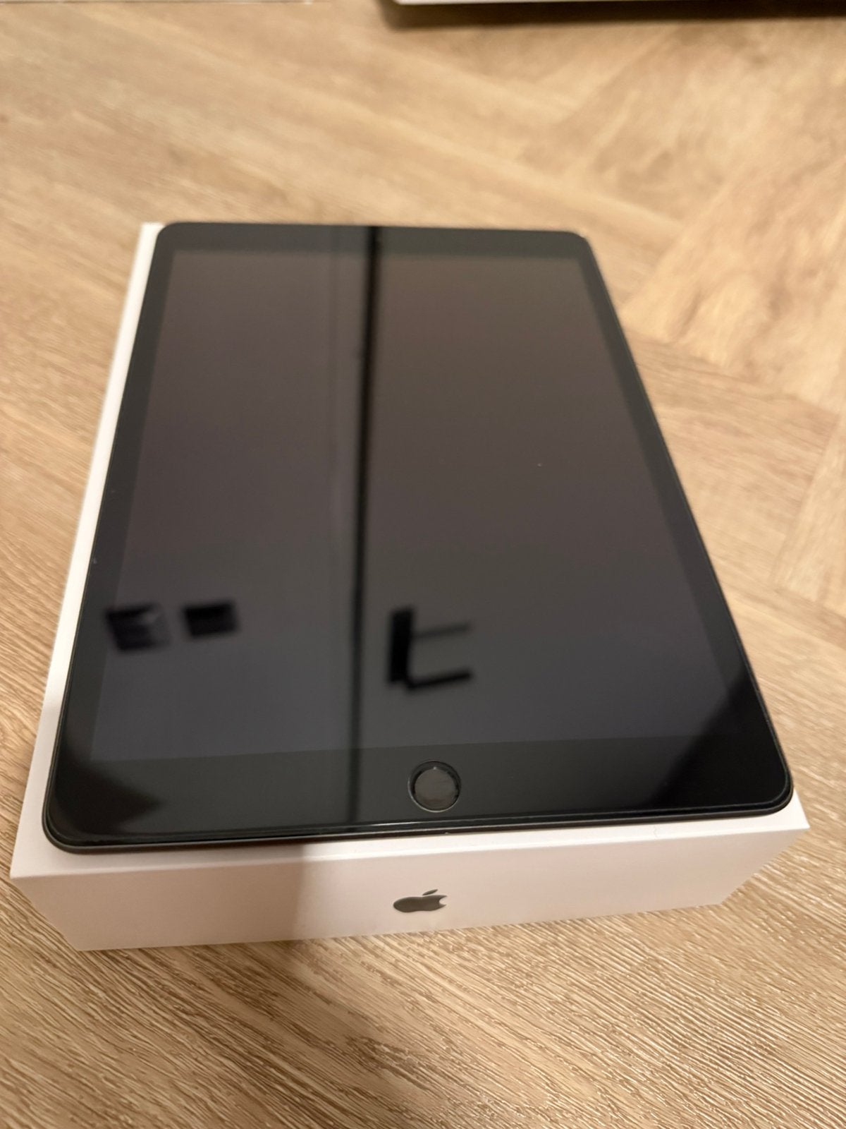 iPad 2019 32GB 7e Generatie/ Generation WIFI - defect, Computers en Software, Apple iPads, 32 GB, Apple iPad, Niet werkend, Grijs