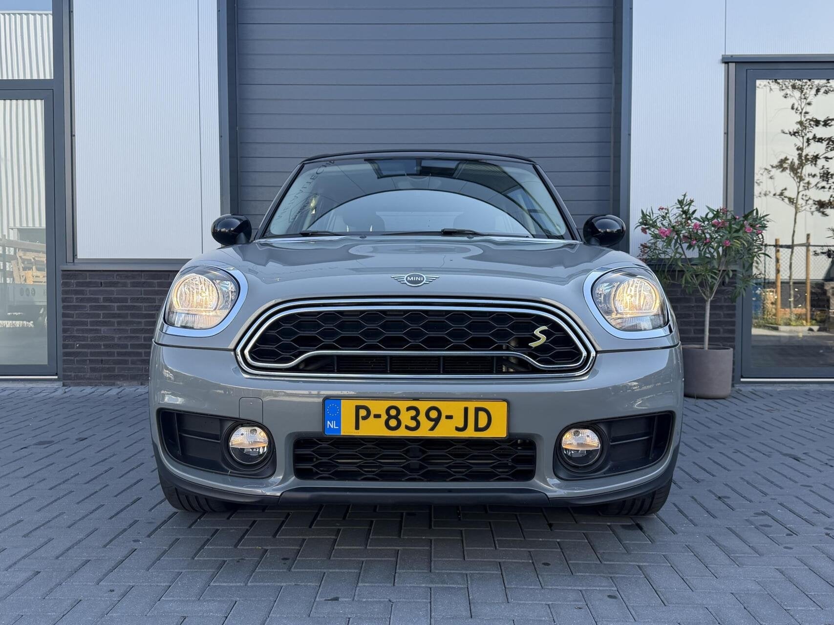 Mini Countryman 1.5 Cooper S E ALL4, Gebruikt, Euro 6, LED verlichting, Bedrijf