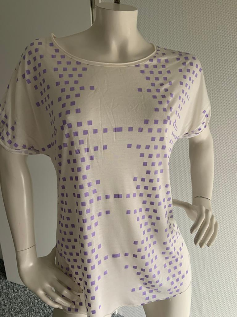 Nikkie shirt met leuke opdruk maat 34, Kleding | Dames, T-shirts, Wit, Ophalen of Verzenden, Zo goed als nieuw, Korte mouw