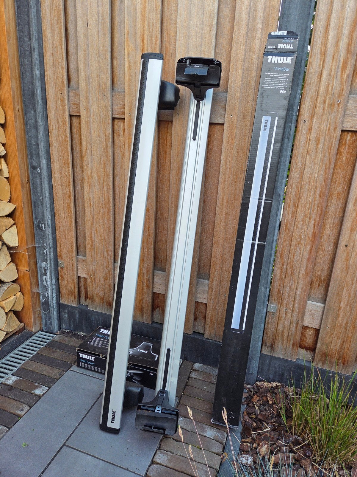 Thule Wingbar dakdragerset + Thule Kit 1817, Auto diversen, Dakdragers, Zo goed als nieuw, Ophalen