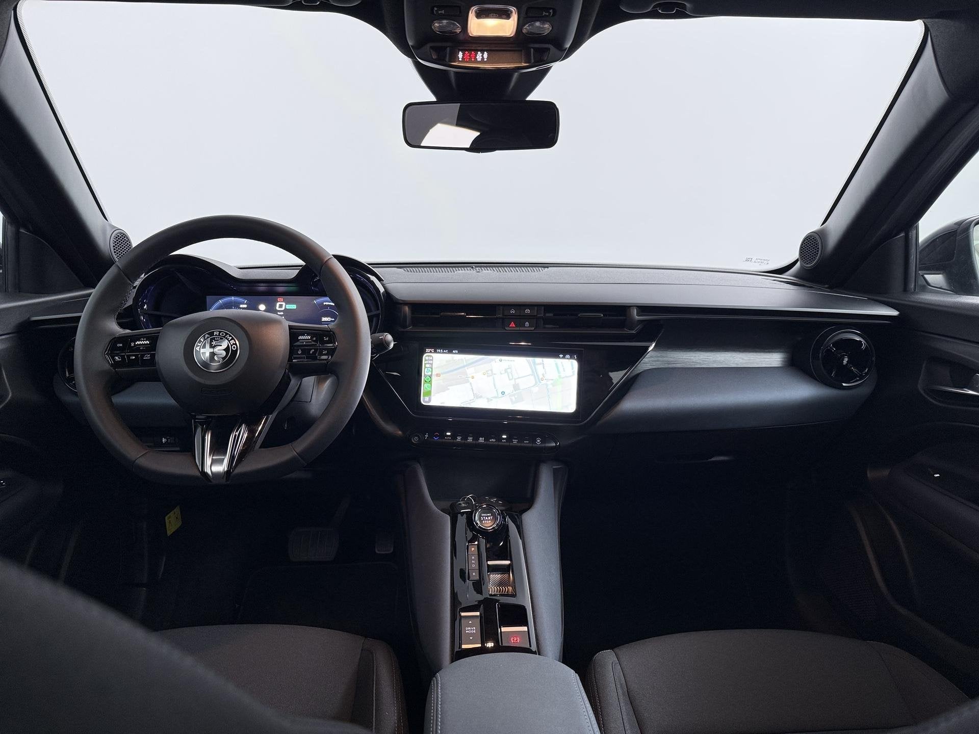 Alfa Romeo Junior Elettrica 54 kWh Climate control | ACC | C, Auto's, Stof, Gebruikt, Adaptive Cruise Control, SUV of Terreinwagen