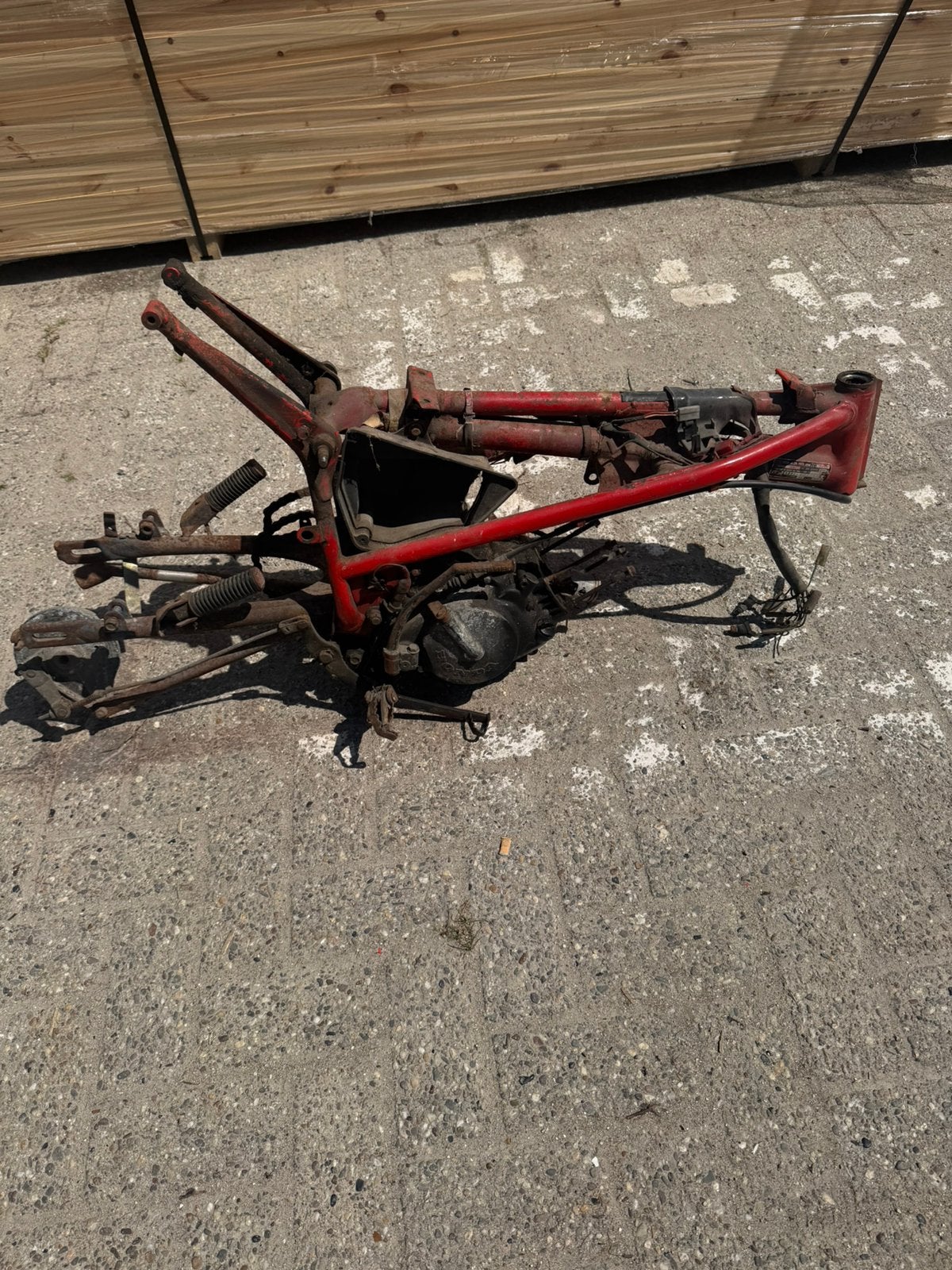 Honda mt frame-blok-kabelboom, Ophalen