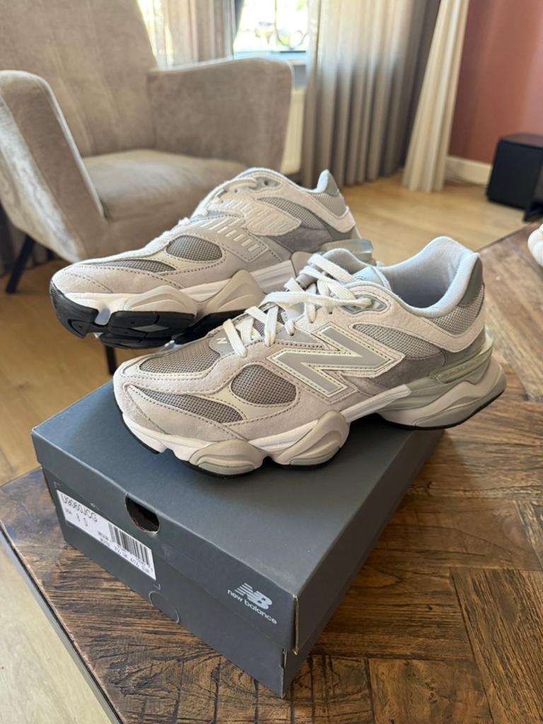 New balance 9060 nieuw!, Nieuw, Ophalen of Verzenden, Sneakers of Gympen, Grijs