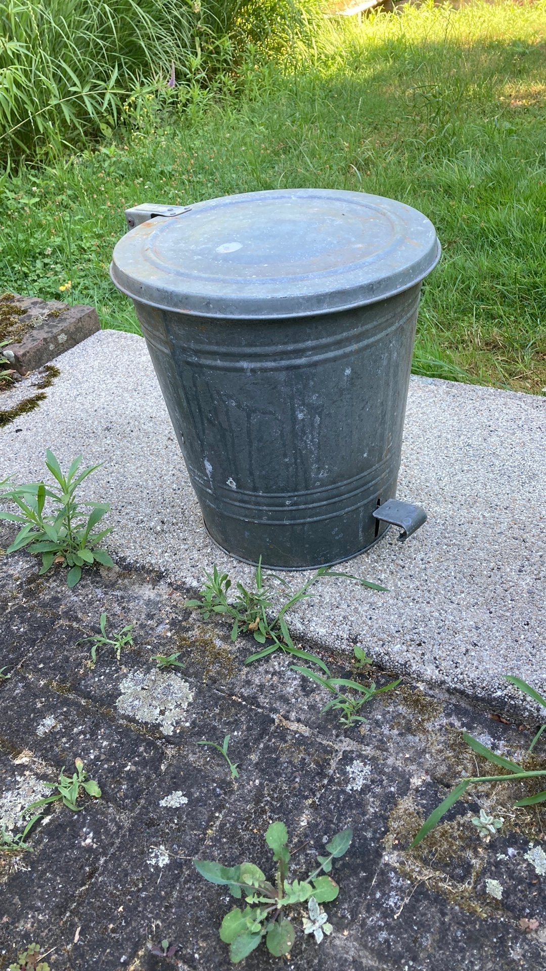 Pedaalemmer 15 liter voor buiten in goede staat., Ophalen, Zo goed als nieuw