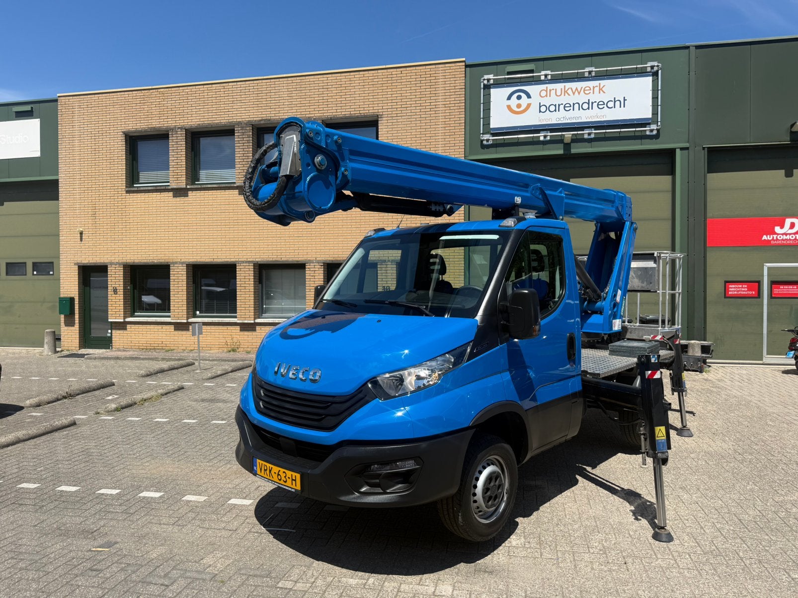 Iveco Daily Hoogwerker 24 meter bouwjaar 2022  12000km ZGAN, Iveco, Blauw, 2500 kg, Origineel Nederlands