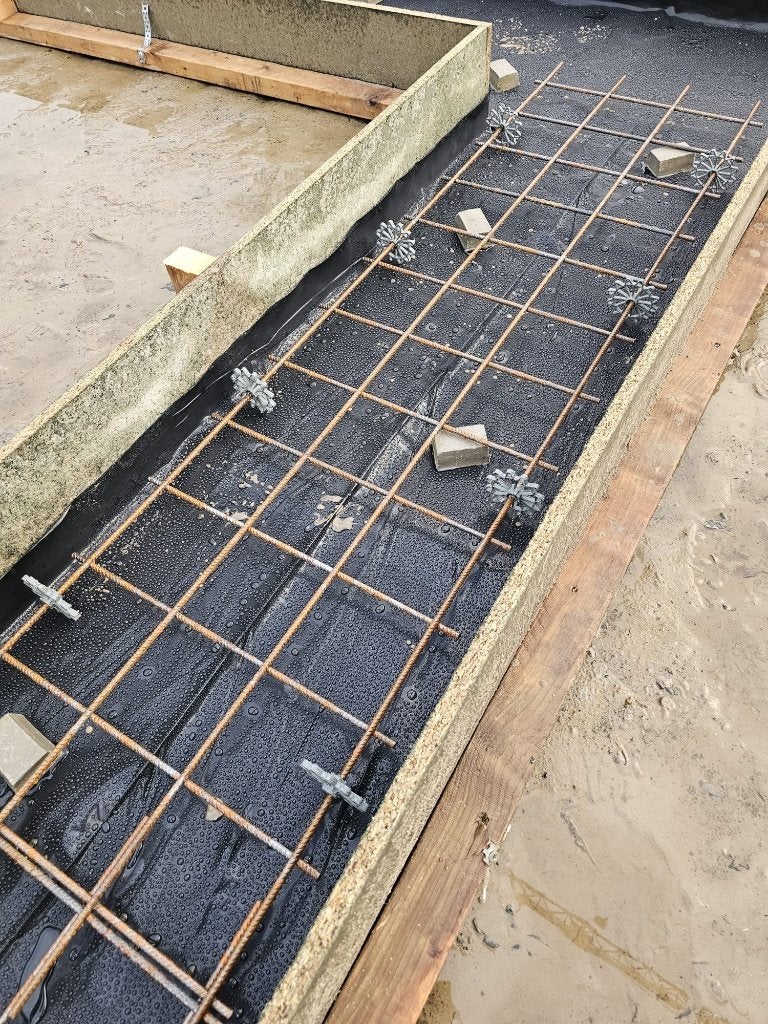 Beton bekisting 20cm hoog voor stroken fundering +/- 200m, Gebruikt, 25 tot 50 mm, Plank, 300 cm of meer