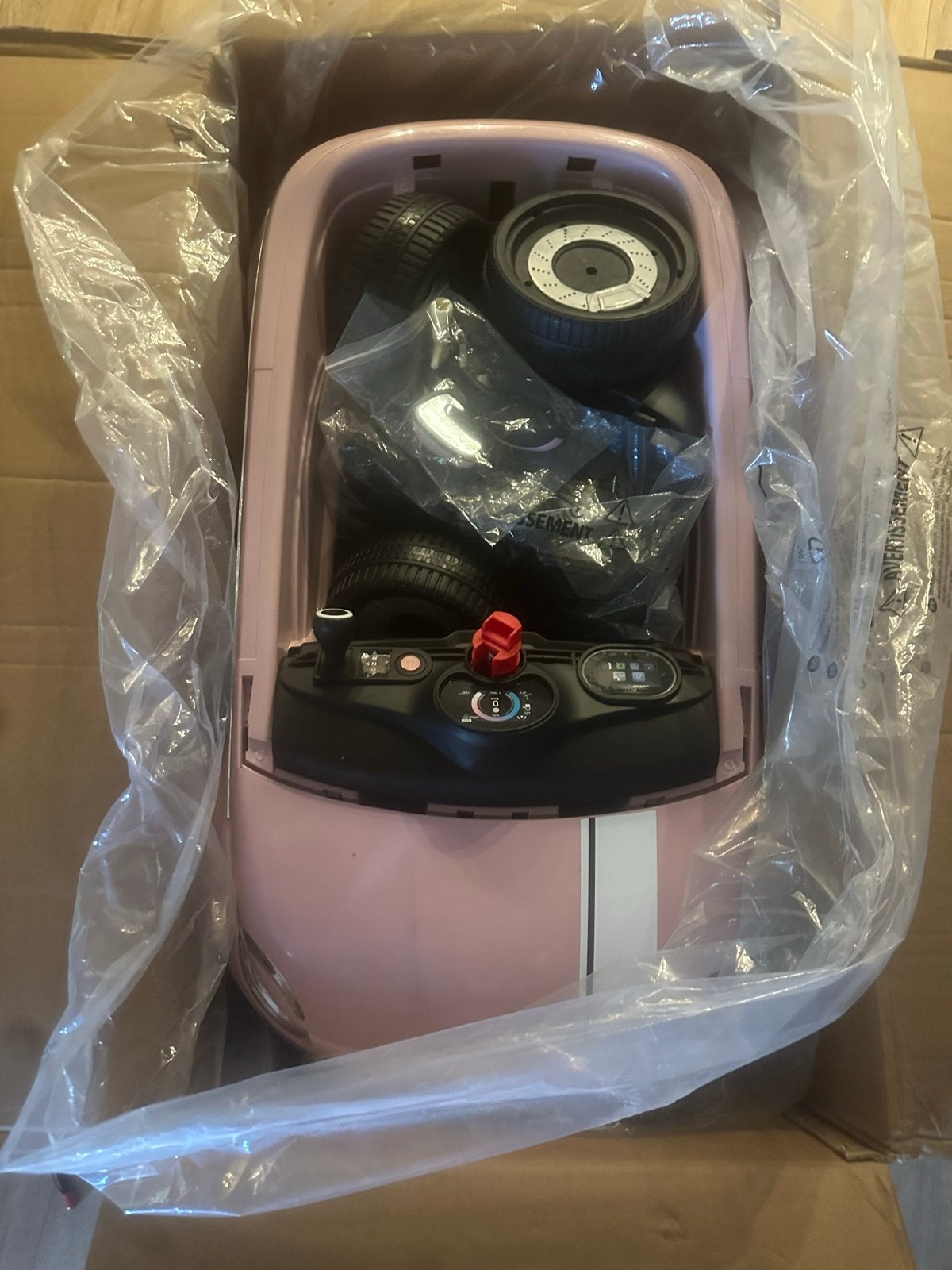 Roze Fiat 500 Kinderauto - Elektrisch en Nieuw in Doos, Ophalen of Verzenden, Nieuw, Loopvoertuig