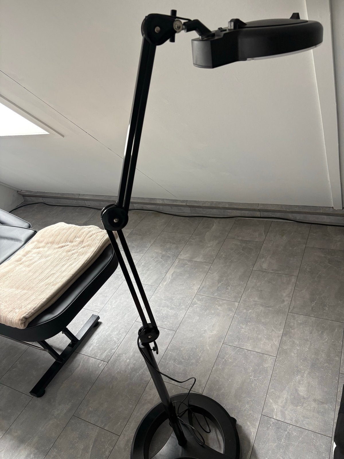Merkloze loeplamp op statief - Ideaal voor precisiewerk, Ophalen, Kunststof, Overige fittingen, Zo goed als nieuw