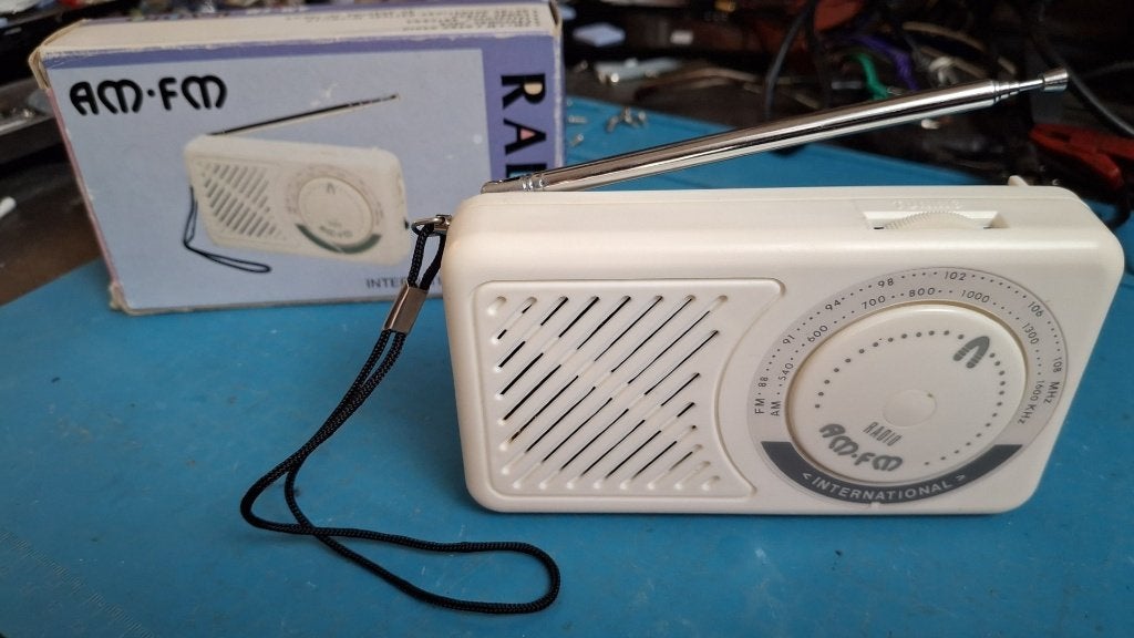 Transistor radio AM/FM International vintage, Ophalen of Verzenden, Nieuw, Transistorradio