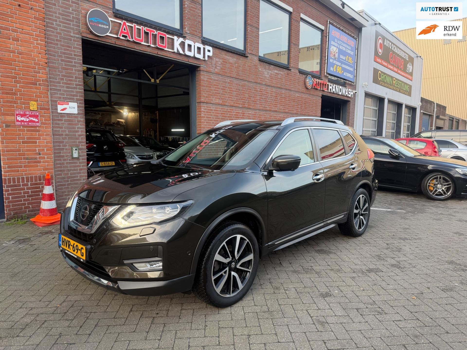 Nissan X-Trail 1.3 DIG-T Tekna 7p. Pano Leder 360 camera Vol, Auto's, Dealer onderhouden, 15 km/l, Gebruikt, Euro 6