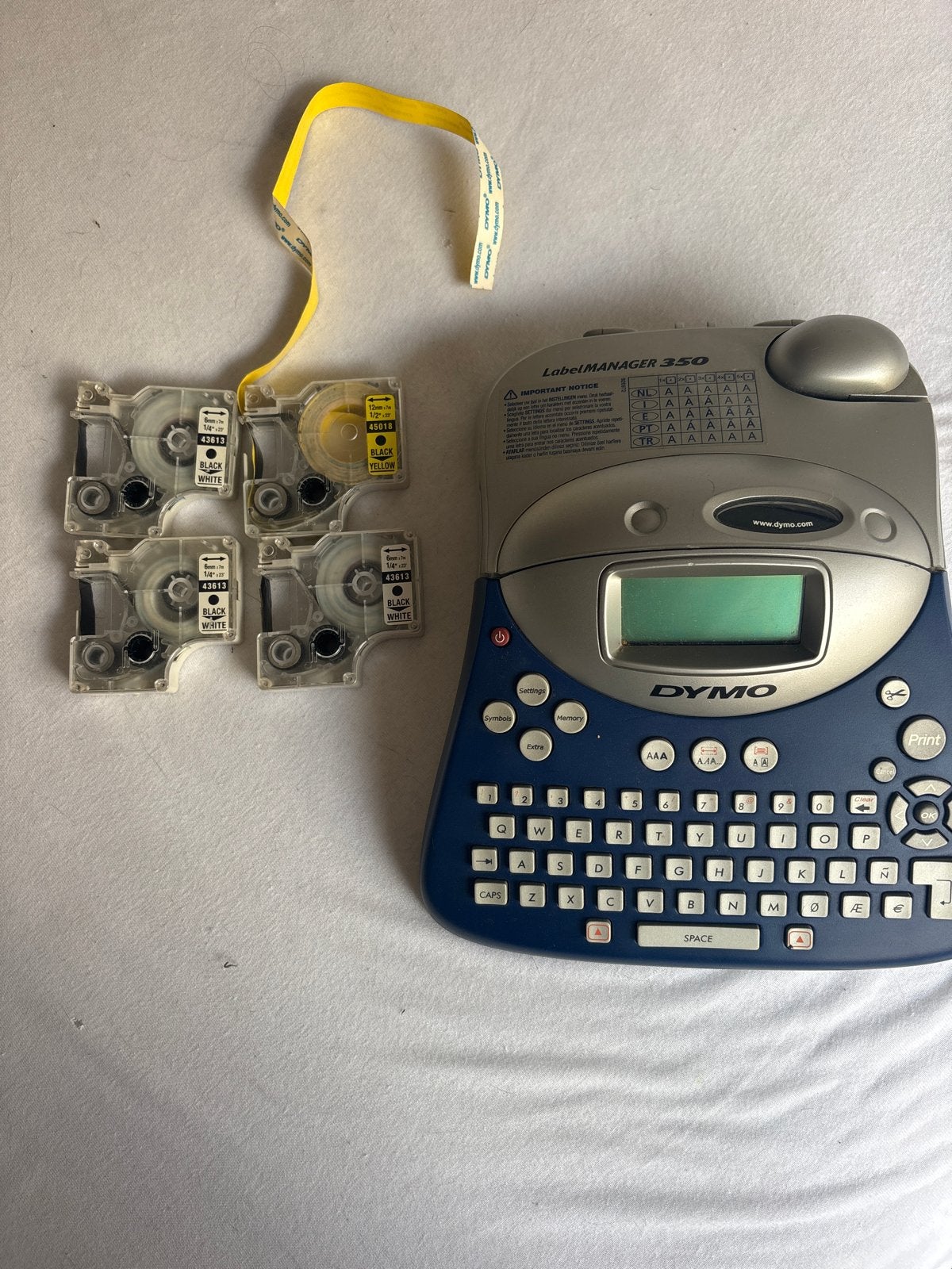 Dymo LabelManager 350 met diverse labeltapes, Computers en Software, Ophalen of Verzenden, Zo goed als nieuw, Qwerty, Tape-label