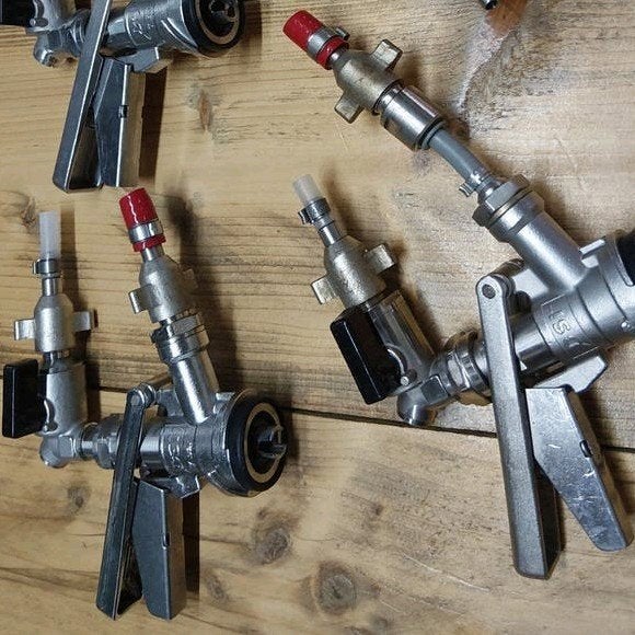 Diverse Fustkoppelingen Biertap, Ophalen, Zo goed als nieuw