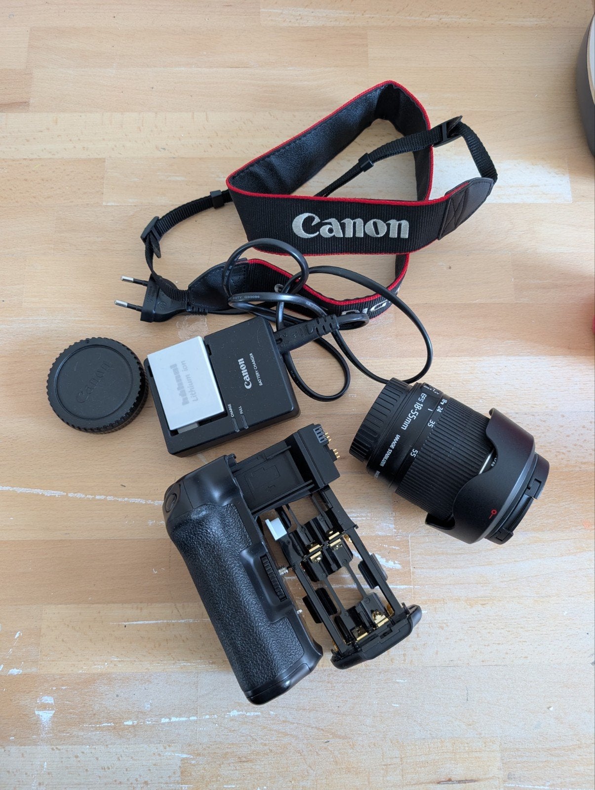 Canon EOS DSLR Accessoireset: Lens, Grip, Lader & Accu, Ophalen