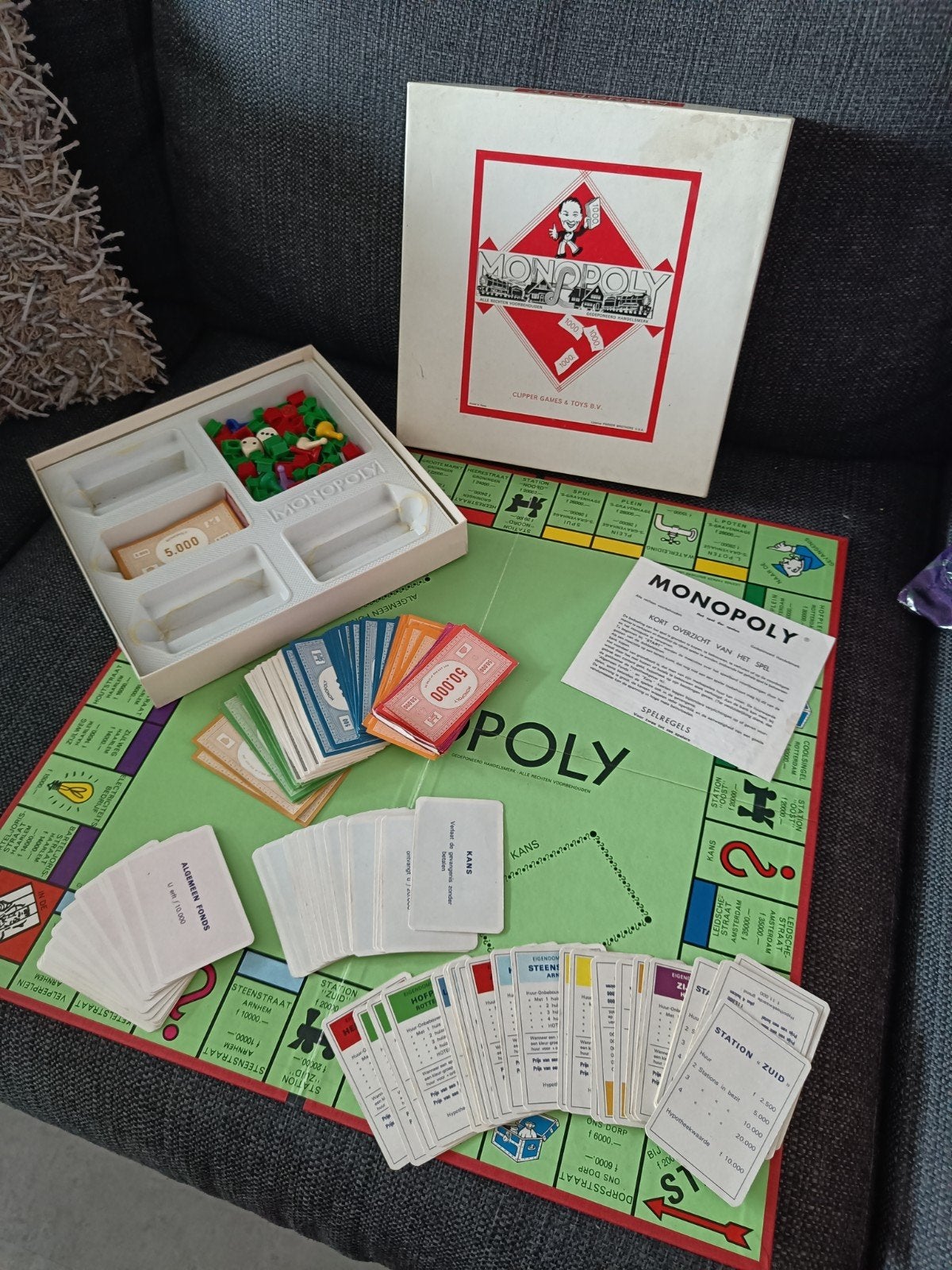 Vintage Monopoly Bordspel - Compleet en Goede Staat, Vijf spelers of meer, Ophalen of Verzenden, Gebruikt, Clipper Games & Toys B.V.