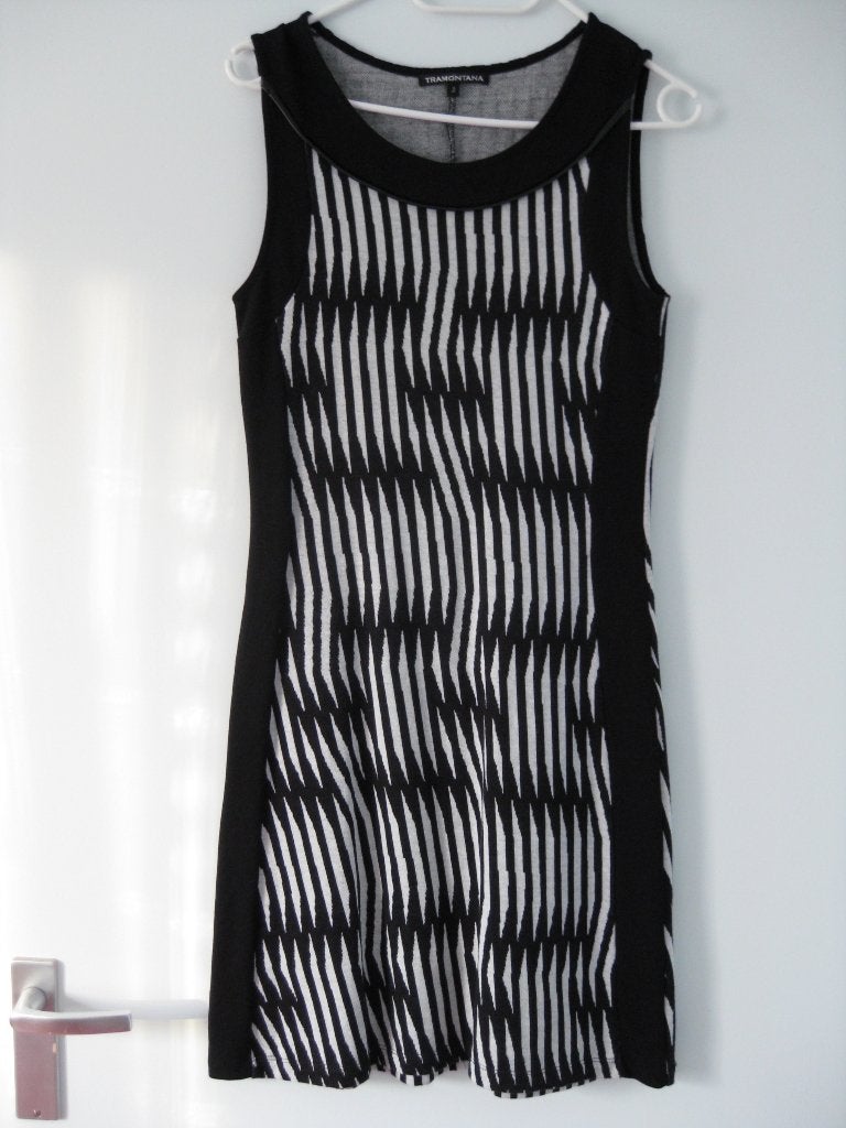 Jurk Tramontana maat S., Kleding | Dames, Jurken, Ophalen, Tramontana, Zwart, Zo goed als nieuw