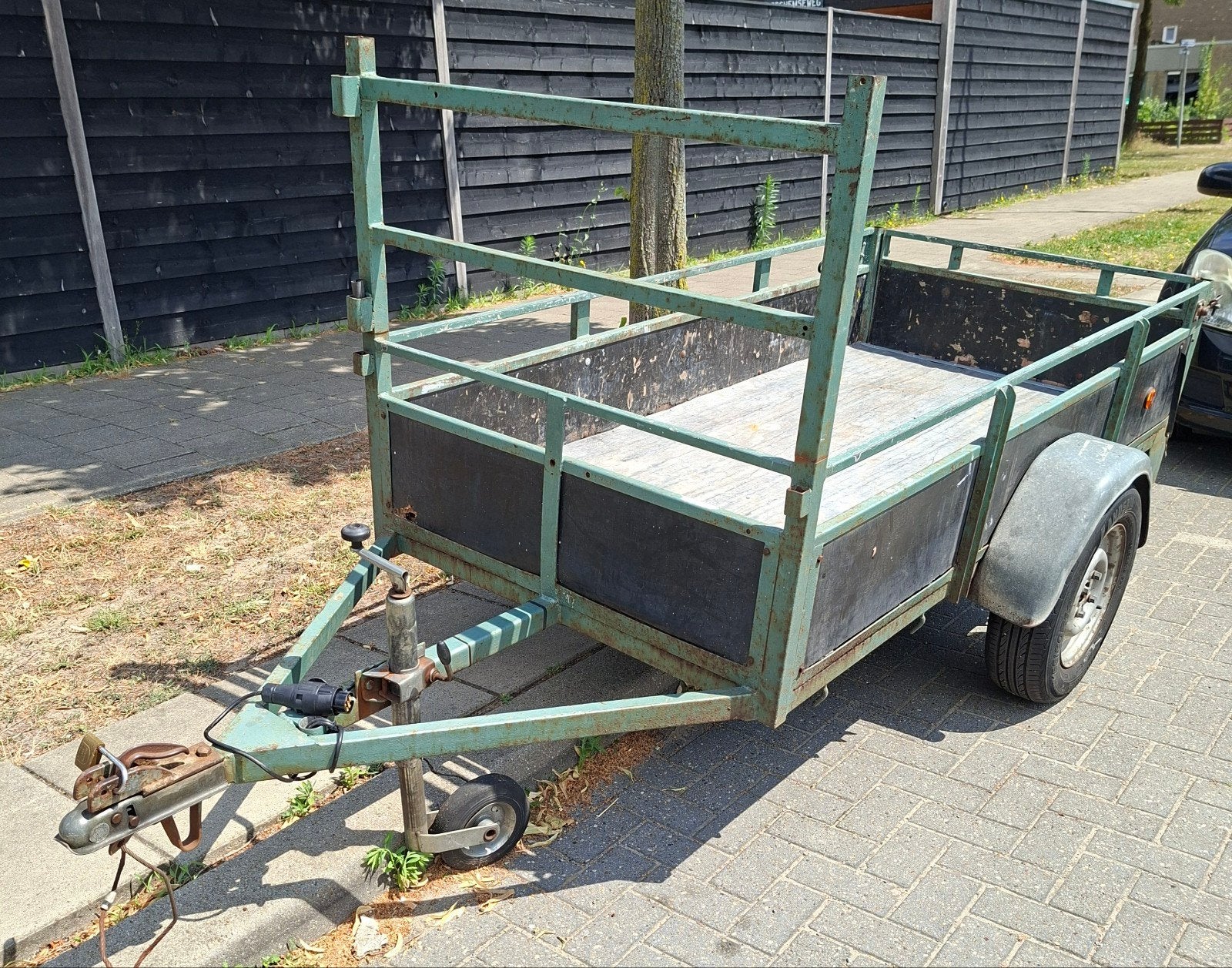 Geremd onderstel motor- of boottrailer en bakaanhanger, Ophalen, Gebruikt
