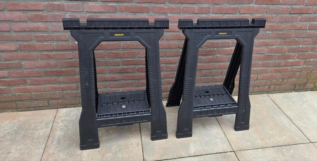 2 nieuwe Stanley schagen/ zaagbokken, Ophalen, Nieuw
