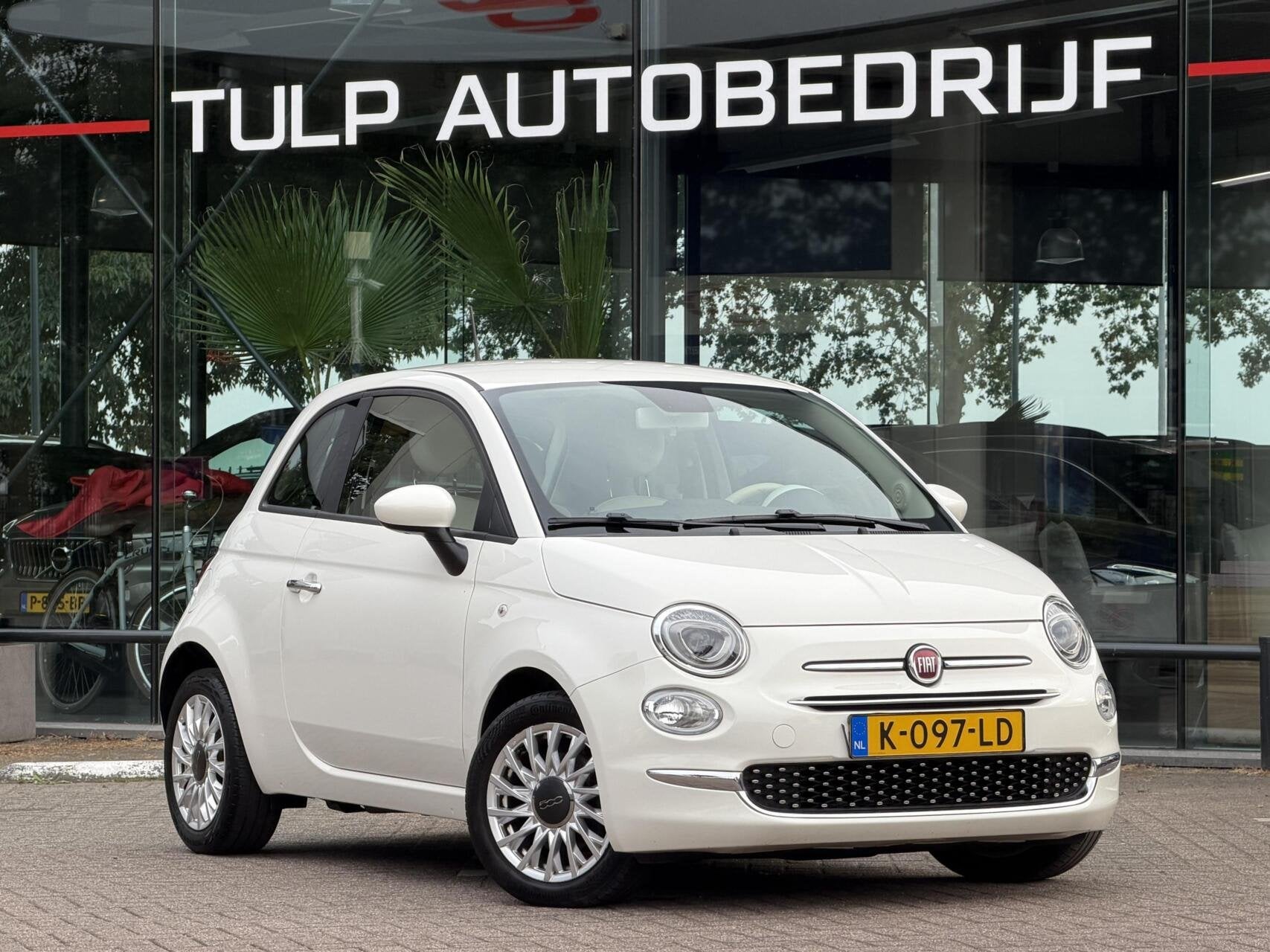 Fiat 500 1.0 Hybrid Lounge 2021 Navi 1e eigenaar Top staat, Auto's, Fiat, Voorwielaandrijving, Stof, Euro 6, 4 stoelen