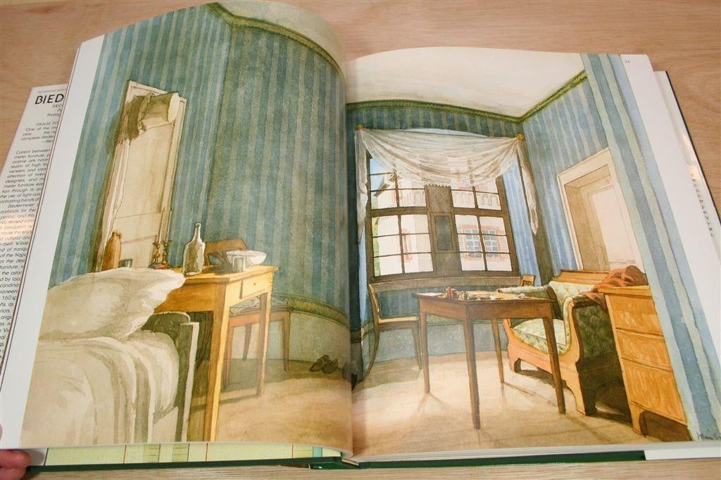 Biedermeier — Meubels, Design & Decor [Engelstalig], Ophalen of Verzenden, Zo goed als nieuw