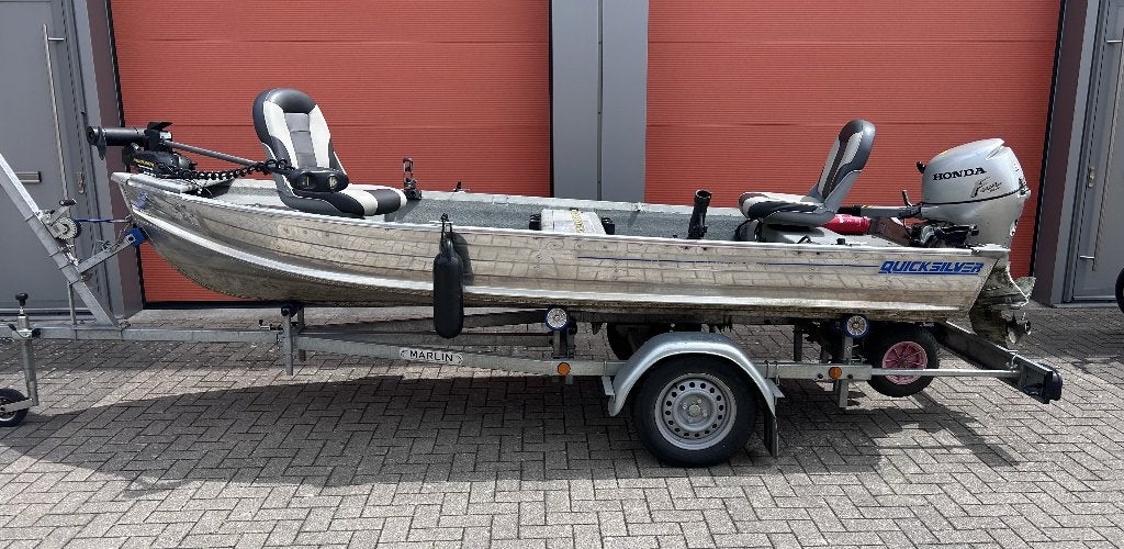 Visboot/QuickSilver 410 compleet uitgerust inclusief trailer, Watersport en Boten, Vis- en Consoleboten, Ophalen, Tot 10 pk, Aluminium