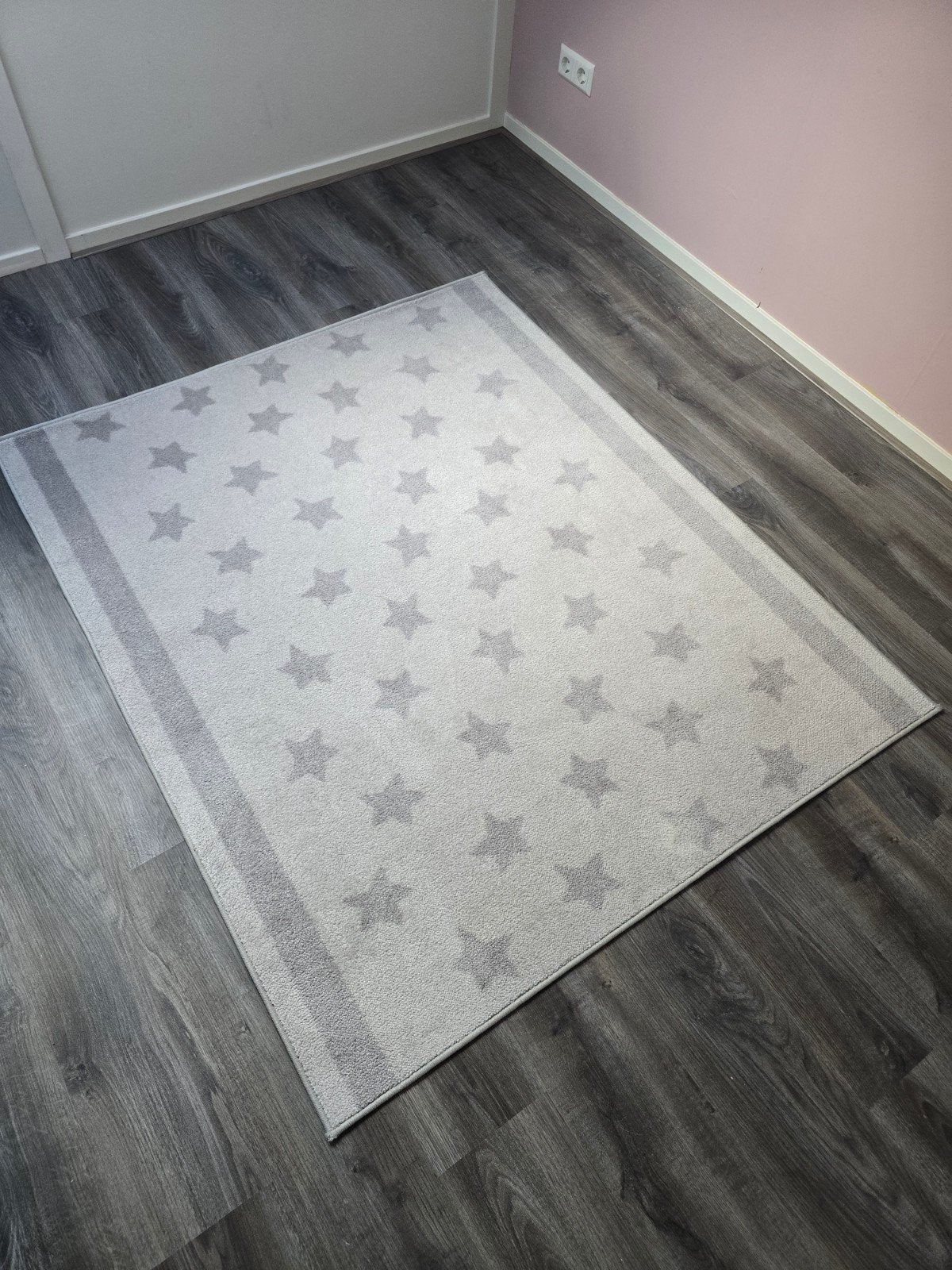 IKEA HIMMELSK vloerkleed grijs met sterren (133x160 cm), Ophalen, Gebruikt, 100 tot 150 cm, Kinderkamer, Sterrenmotief