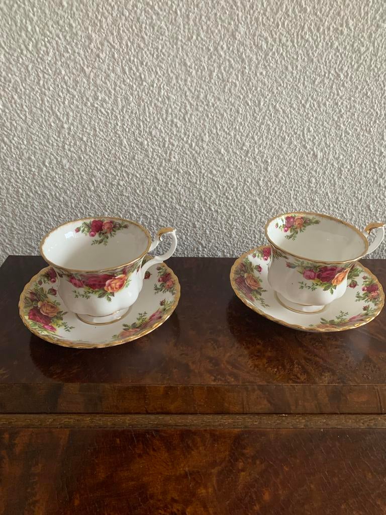 Royal Albert Old Country Roses Kop en Schotel (2 sets), Ophalen of Verzenden