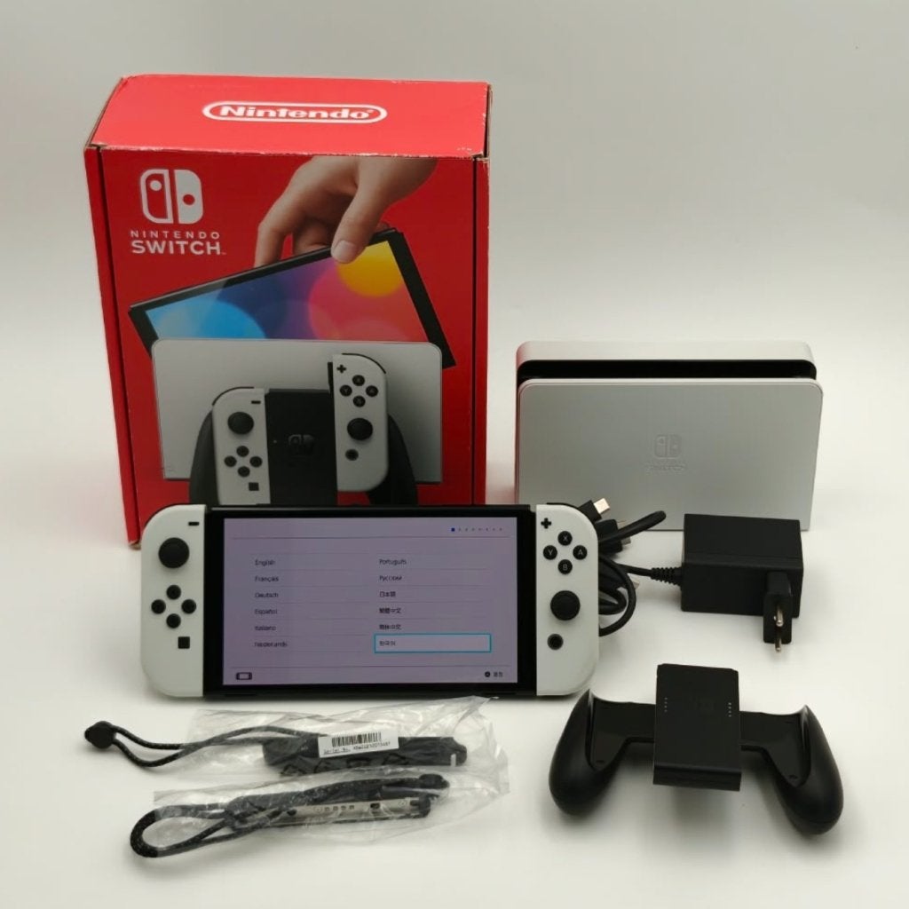Nintendo Switch OLED complete set - Nieuwstaat, Nintendo, Zo goed als nieuw, Support@nintendo.com, 11-1 Hokotate-cho, Kamitoba, Minami-ku
Kyoto 601-8501
Japan