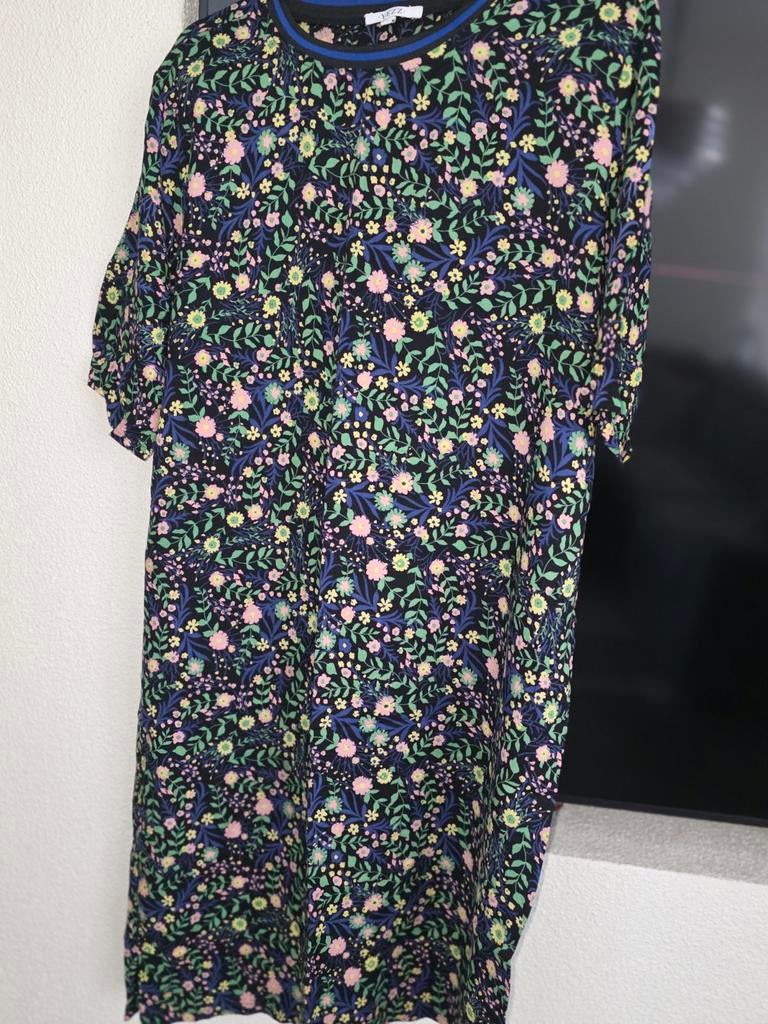 Yezz Bloementuniek  Zwart met kleurrijke bloemen, Kleding | Dames, Zwart, Maat 42/44 (L), Nieuw, Yezz
