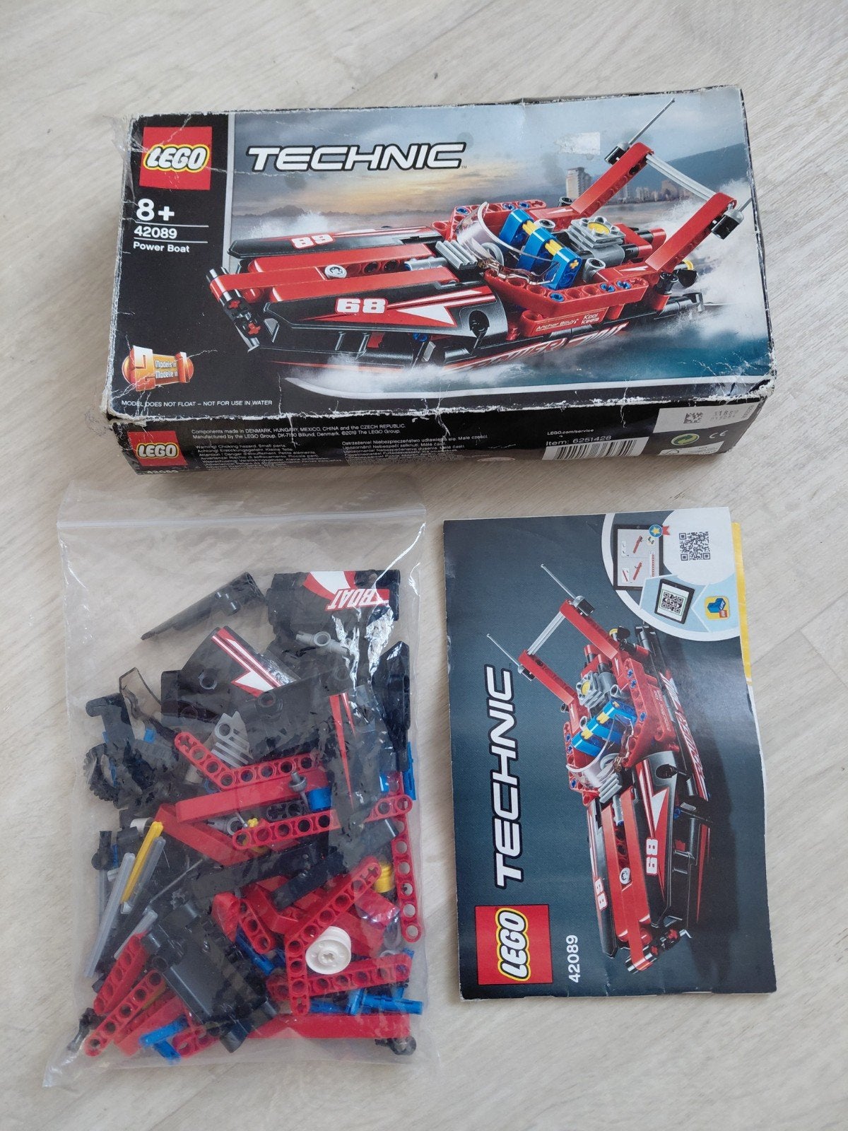 LEGO Technic 42089 Power Boat - Compleet met doos en boekje, Ophalen of Verzenden, Gebruikt, Overige merken