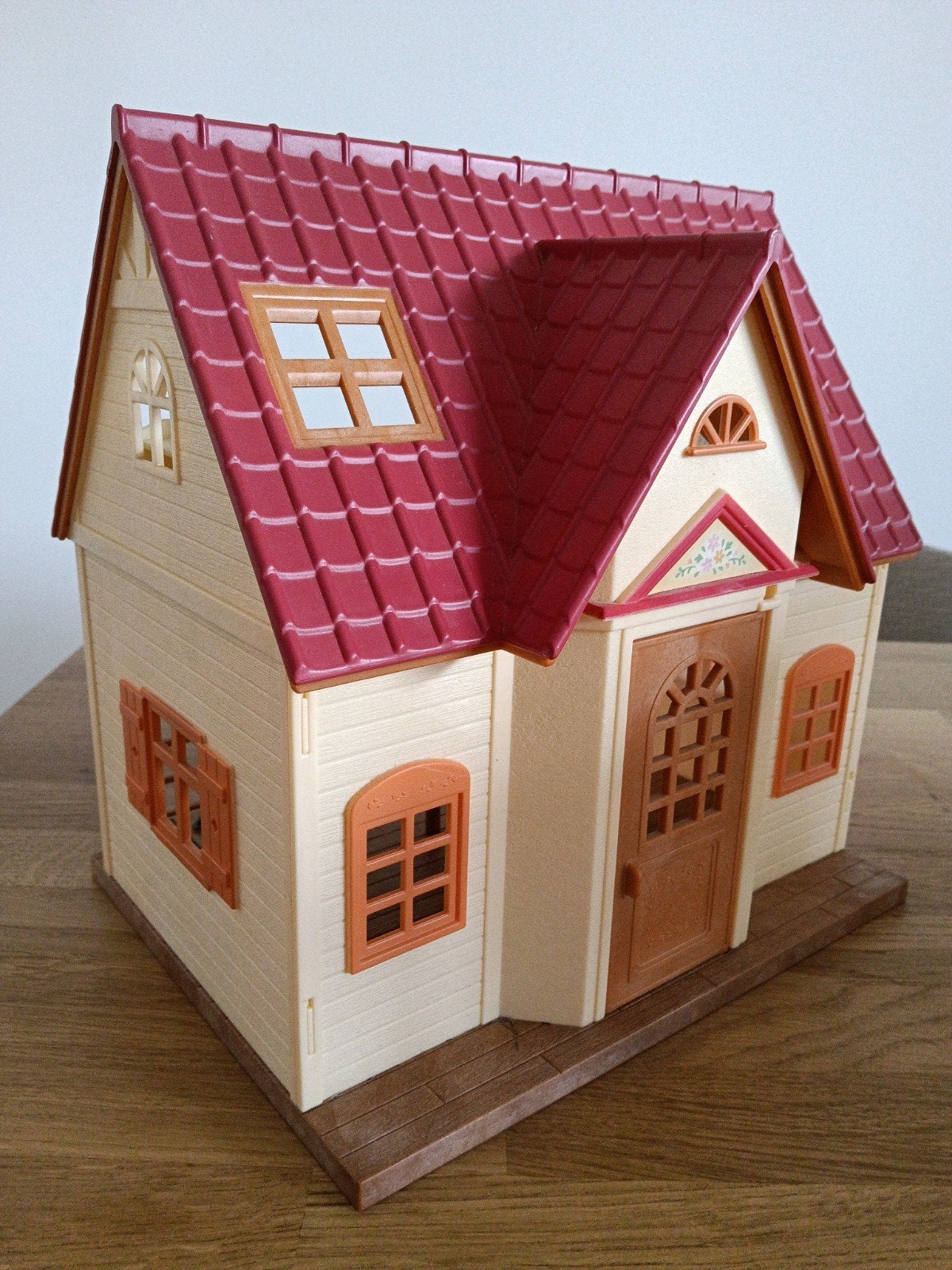 Sylvanian Families Huis met Meubels - Zo goed als nieuw, Kinderen en Baby's, Speelgoed | Poppenhuizen, Ophalen, Zo goed als nieuw