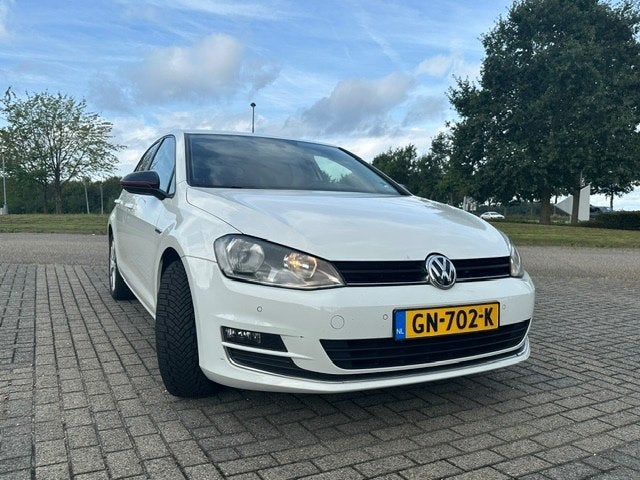 Luxe VW Golf 1.2 TSI 2015 – Full Options |Wit, Auto's, Voorwielaandrijving, Dealer onderhouden, 4 cilinders, Wit