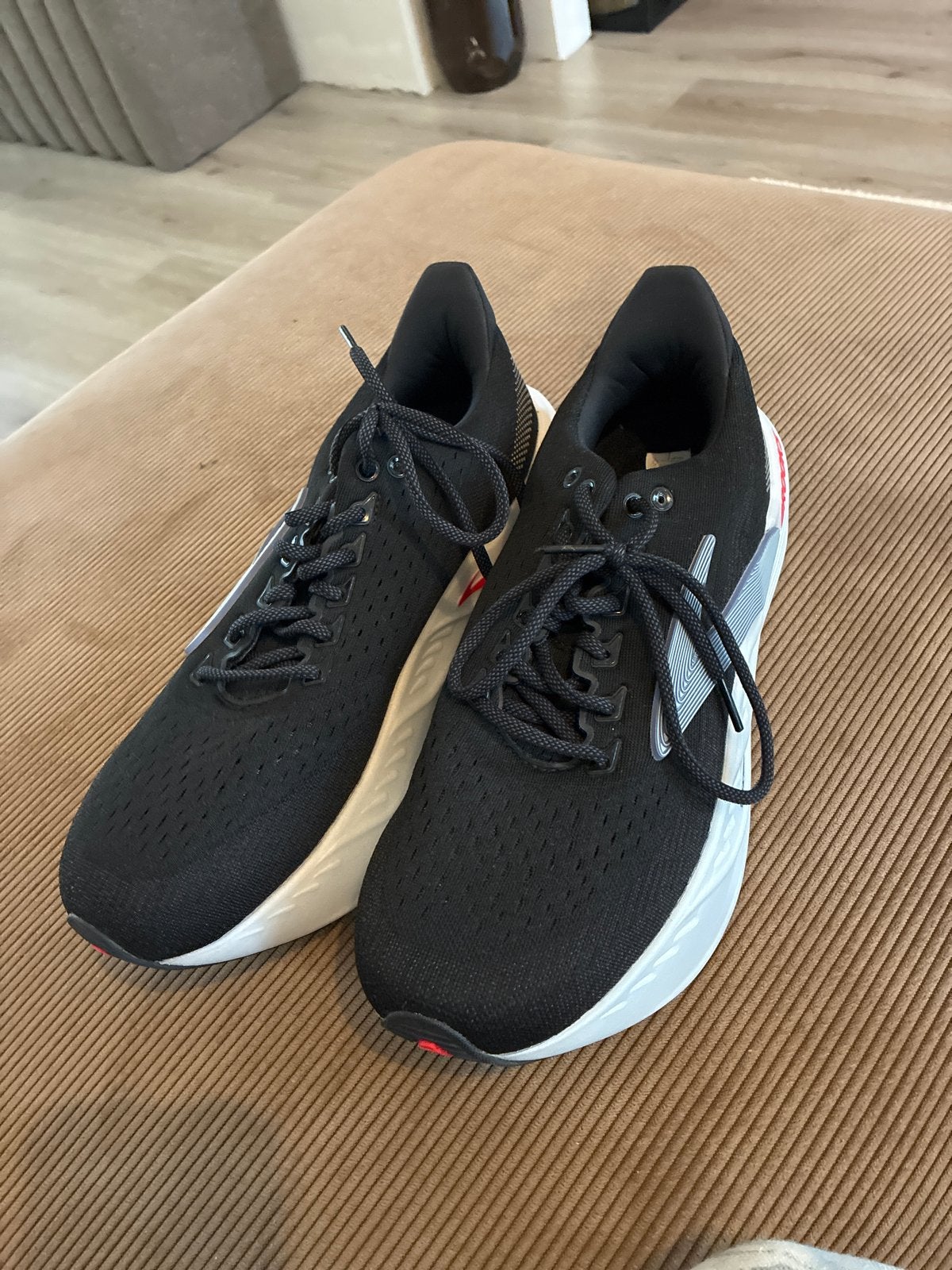 Brooks hardloopschoenen - Zo goed als nieuw, Ophalen of Verzenden, Zo goed als nieuw, Zwart, Sneakers of Gympen