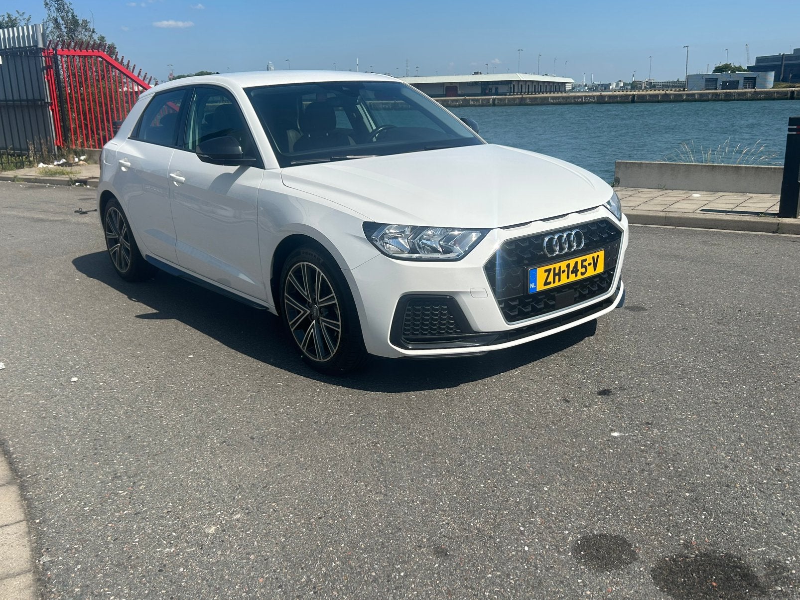 Audi A1 30 Tfsi 116pk S Tronic 2019 AUT NAVI PDC CARPLAY, Stof, A1, 116 pk, Wit