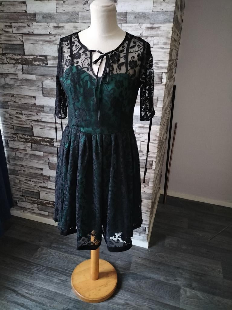 Grote partij banned kleding - ca. 250 stuks, diverse maten, Kleding | Dames, Jurken, Ophalen, Nieuw, Maat 46/48 (XL) of groter