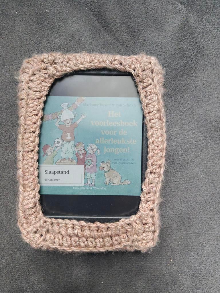 Zelfgehaakt hoesje voor Kobo Clara Usb C, Ophalen of Verzenden, Nieuw, Kobo clara colour