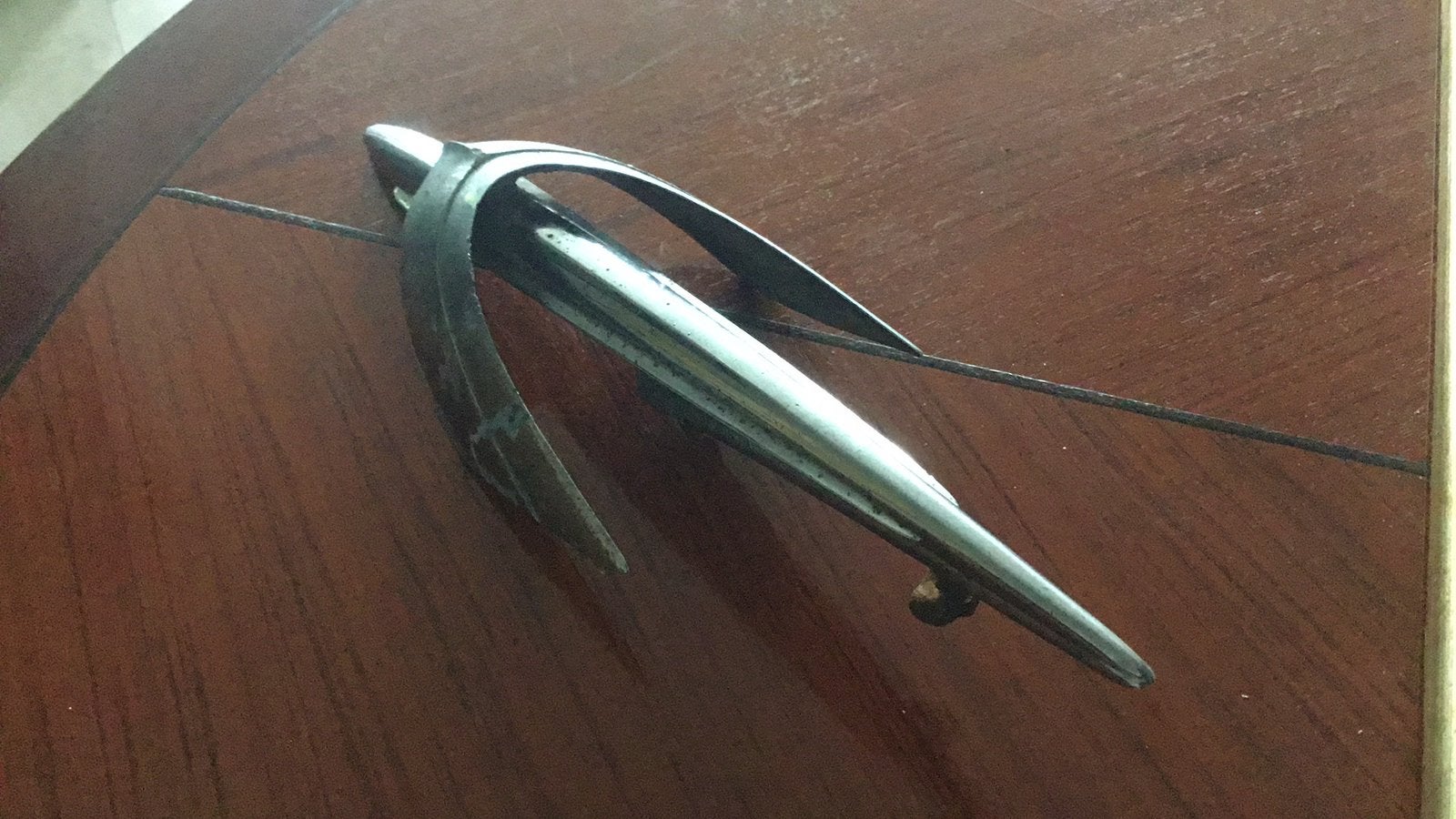 Motorkap ornament., Ophalen of Verzenden