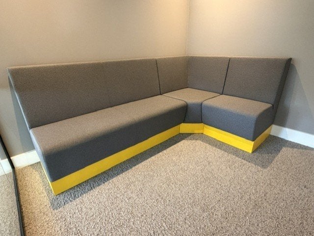 Design Hoekbank De’Berenn – Rechts & Links verkrijgbaar, 8st, Hoekbank, Ophalen of Verzenden, Zo goed als nieuw, Stof