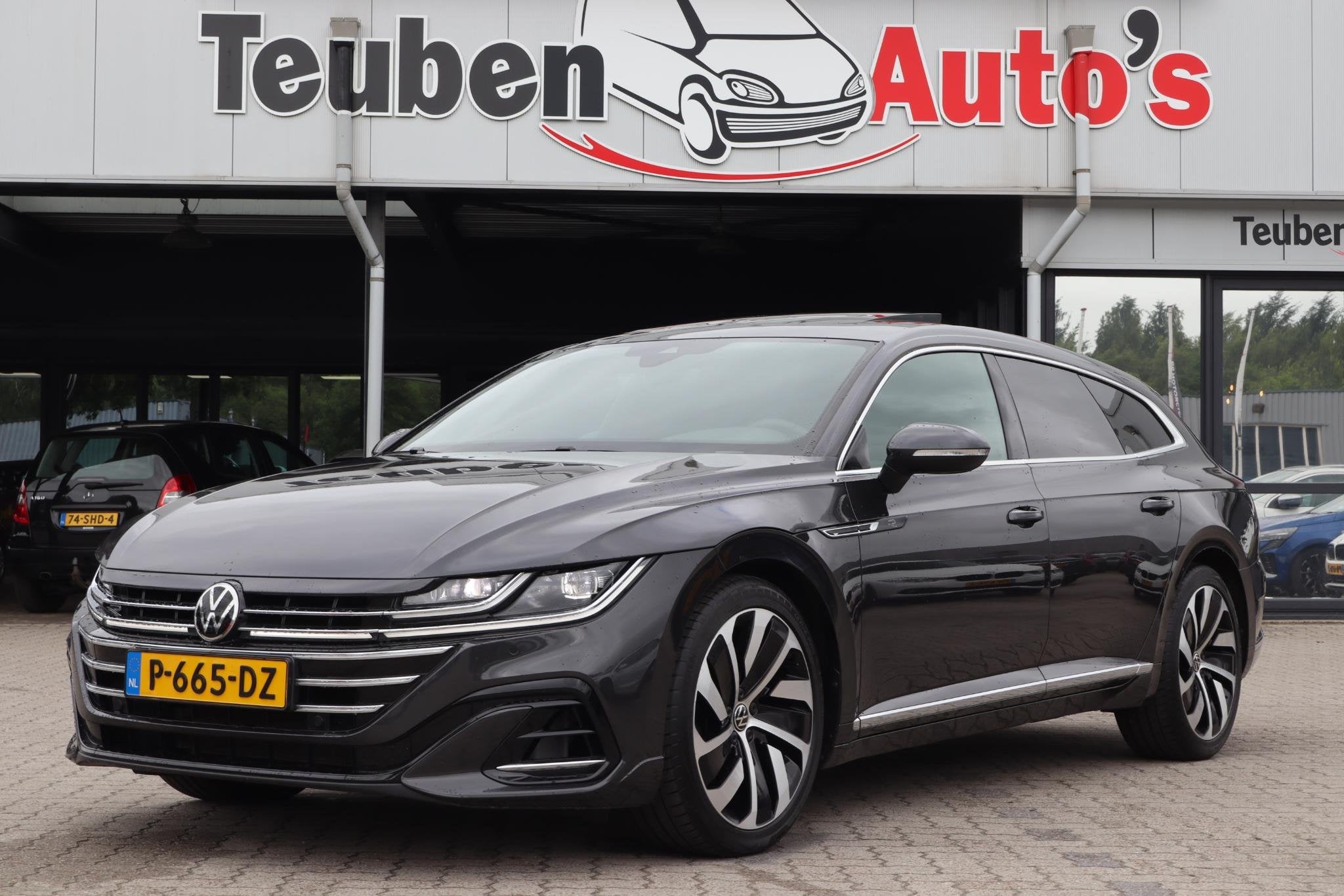 Volkswagen Arteon Shooting Brake 2.0 TSI R-Line Business+ |, Auto's, 1984 cc, Zwart, Geïmporteerd, 84 €/maand