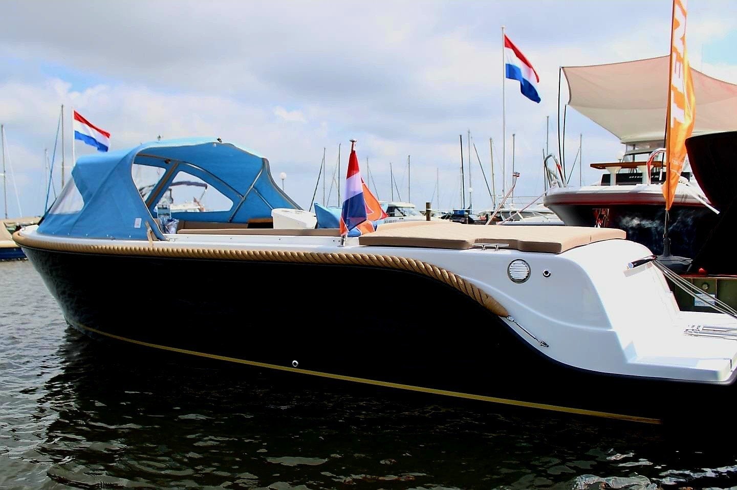 Nieuwstaat! TendR Yachts 660 sloep boot 60PK honda | 2024!, 60 pk, Tender, Rondzit, Zo goed als nieuw