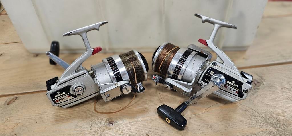 2 x DAIWA 7000C WERPMOLENS, Ophalen of Verzenden, Gebruikt, Molen