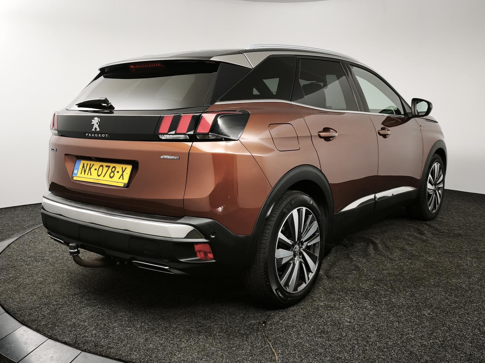 Peugeot 3008 1.6 e-THP GT Line | AppleCarplay/AndroidAuto |, Auto's, Peugeot, 4 cilinders, Leder en Stof, Origineel Nederlands